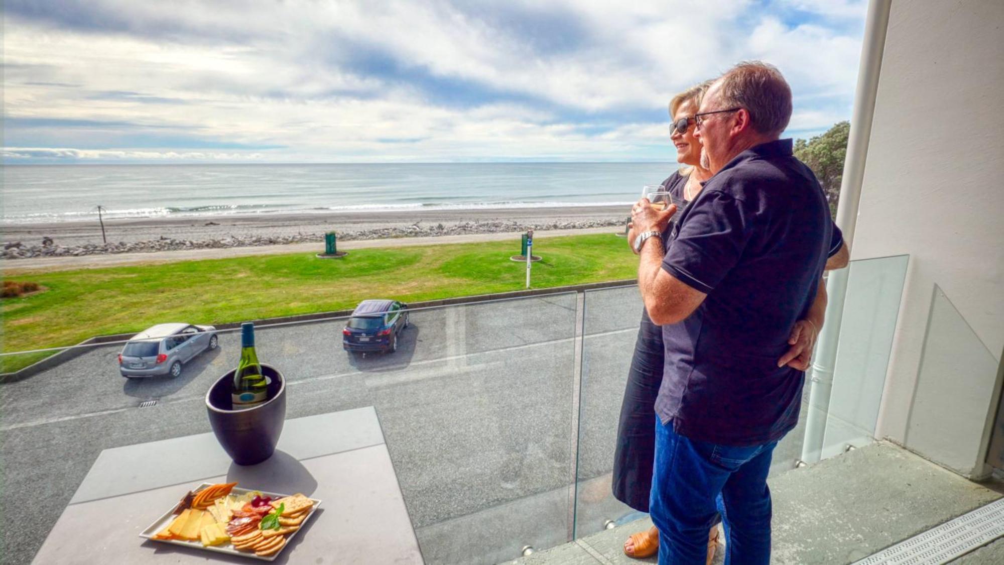 Beachfront Hotel Hokitika Eksteriør bilde